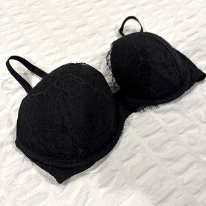 Never been worn black lace, push-up bra. 34D